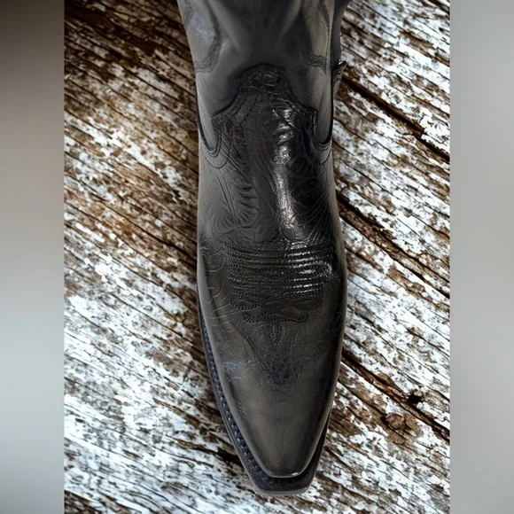 Never worn black cowgirl boots, all leather, handmade, size 8.5 - Picture 3 of 8